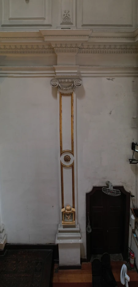 Pilastra (dez)