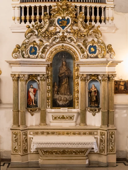 Retábulo lateral (N. Sra. Conceição)