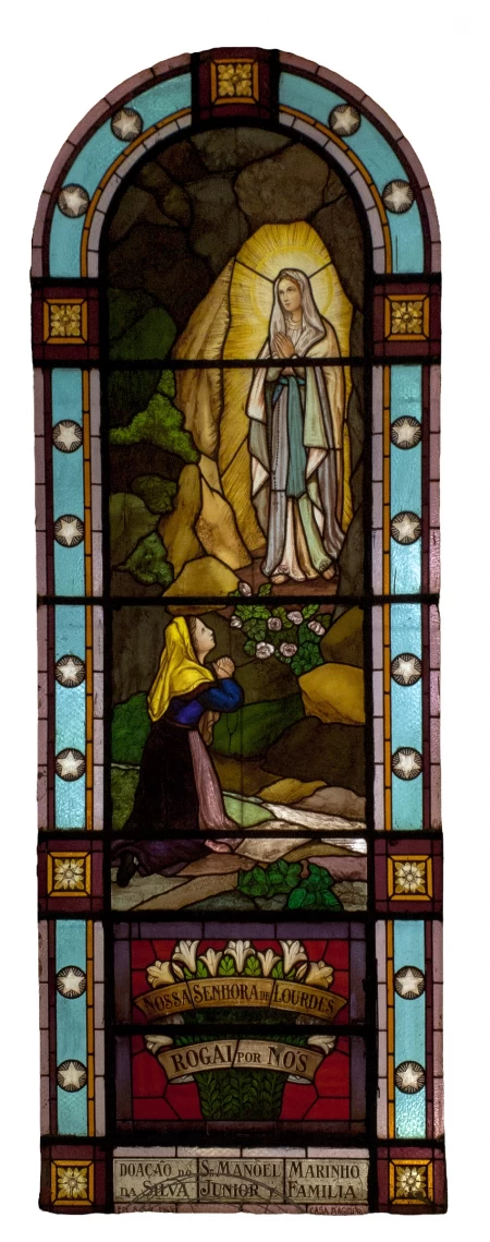 Vitral [Nossa Senhora de Lourdes]