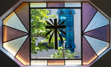 Vitral Cruz raionada