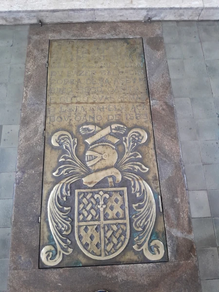 Lápide de Estácio de Sá