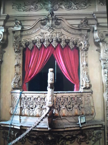 Tribuna (seis)